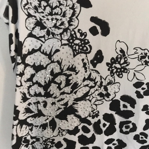 Top - Picture 3 of 4